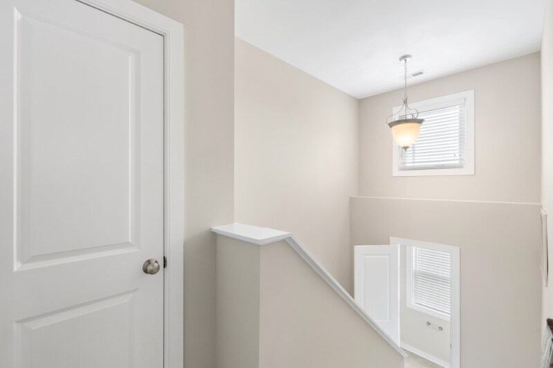 Building Photo - 2102 E Broad St