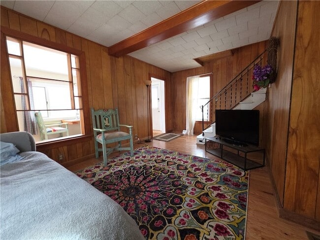 Building Photo - 9 Factory St