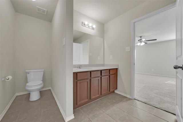 Building Photo - 2133 Meadow View Dr