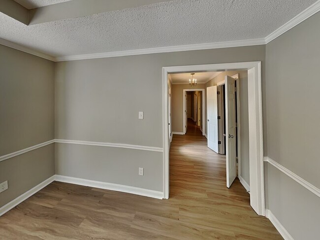 Building Photo - 711 Cedar Brake Dr