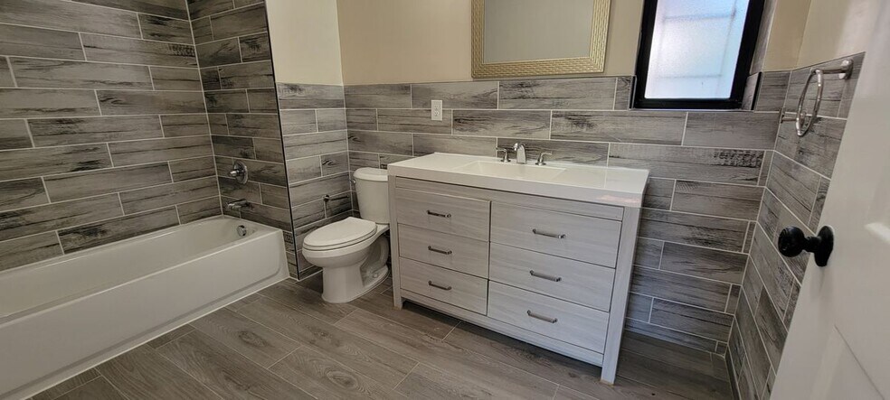 Building Photo - 170 Washington Ave