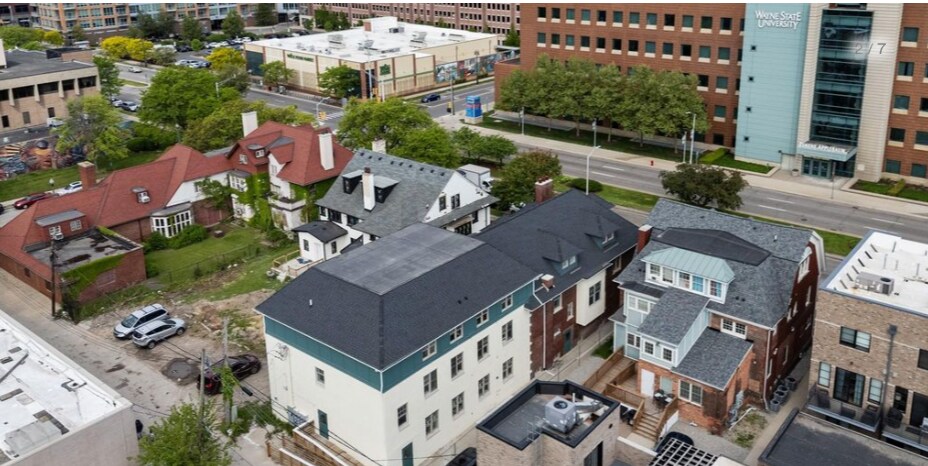 Building Photo - 240 Mack Ave