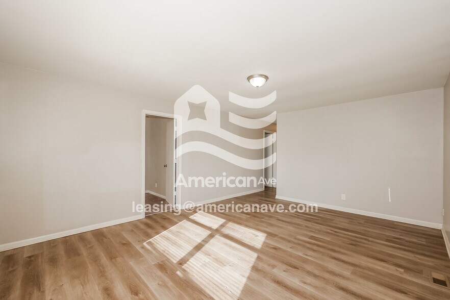 Building Photo - 4053 Arquette Dr