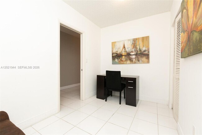Building Photo - 8855 Collins Ave