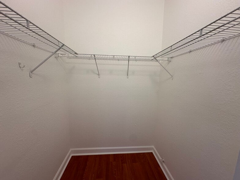 Building Photo - 2755 SE 16th Ave