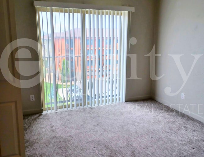 Building Photo - 1055 W 1033 N St