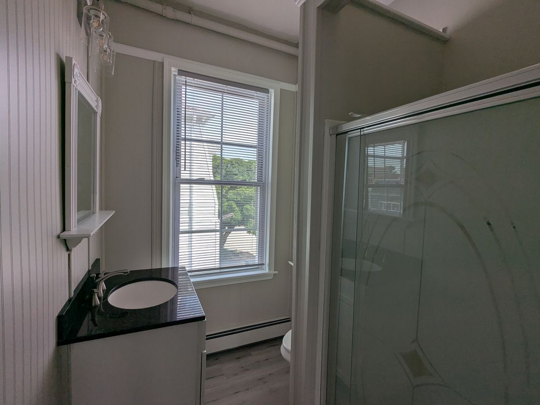 Building Photo - 684 Park Ave