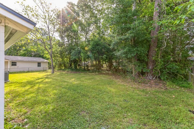 Building Photo - 4818 Dallen Lea Dr