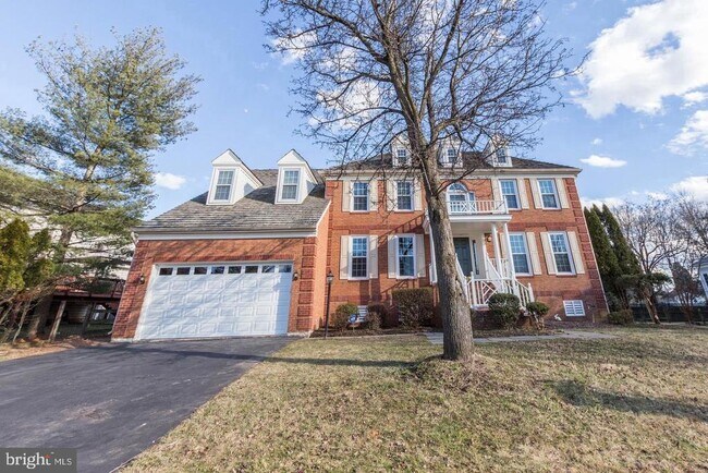 Building Photo - 14213 Floral Park Dr