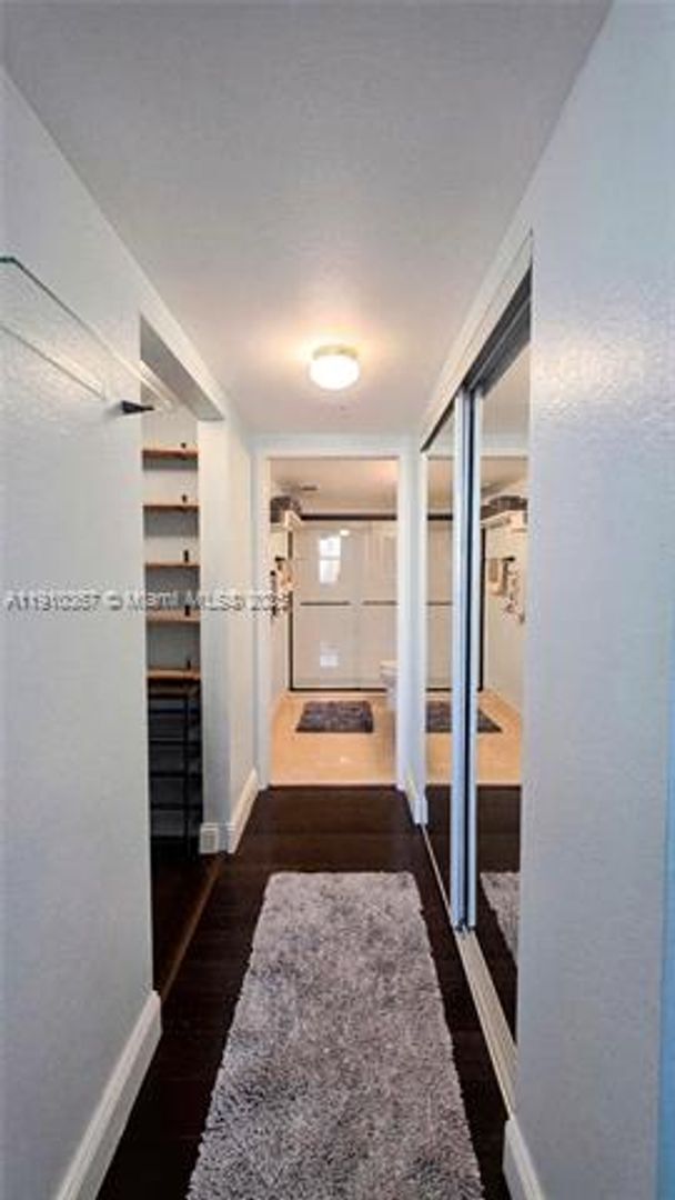 Building Photo - 1625 Kennedy Cswy