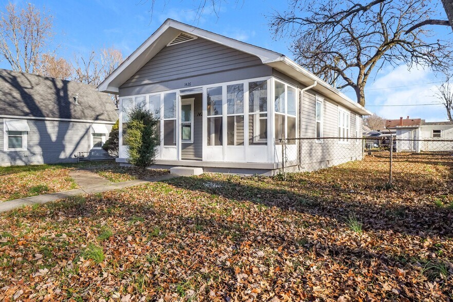 Building Photo - 1426 Chartres St