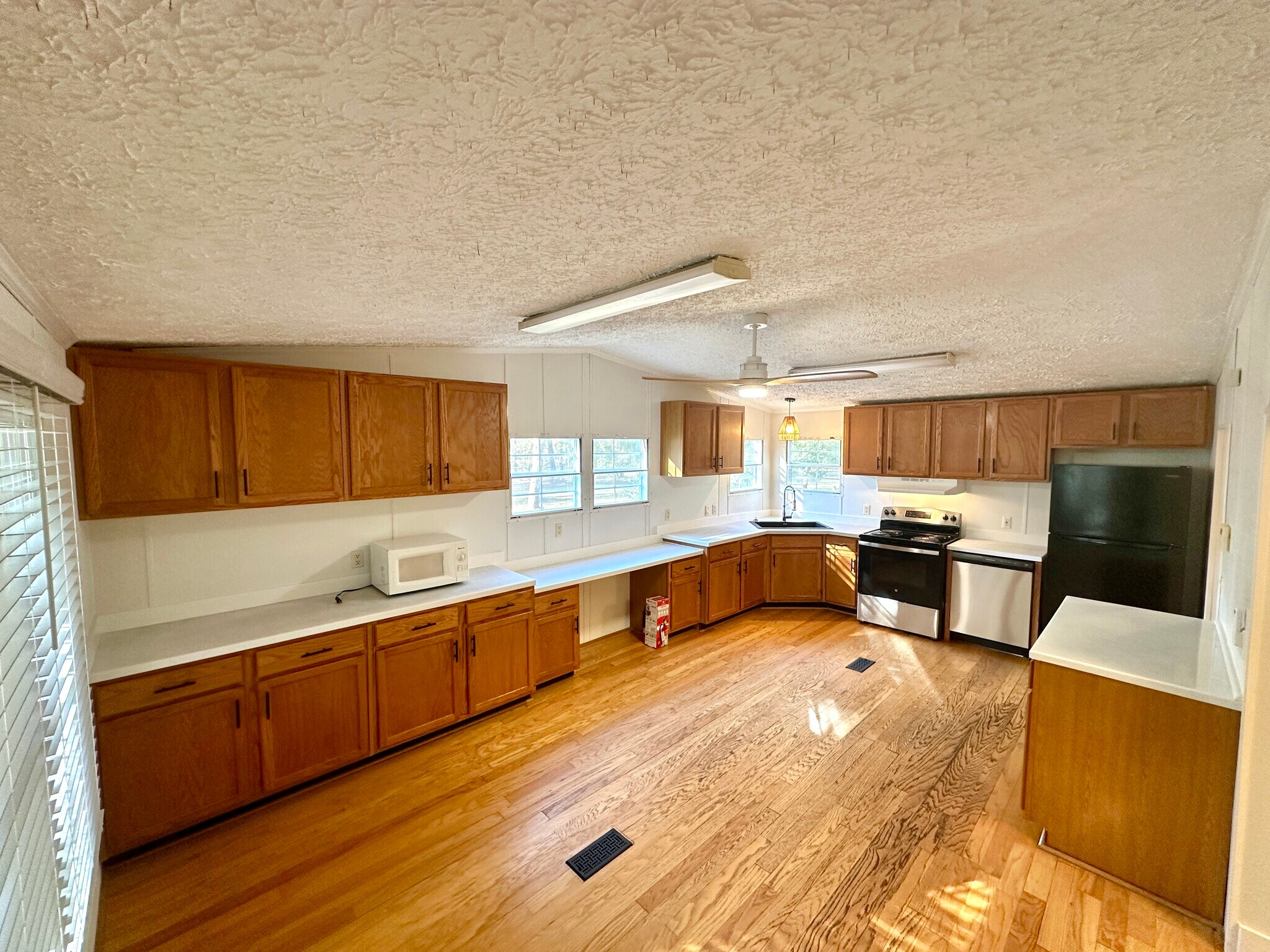 Building Photo - 79 Cherokee Farms Rd