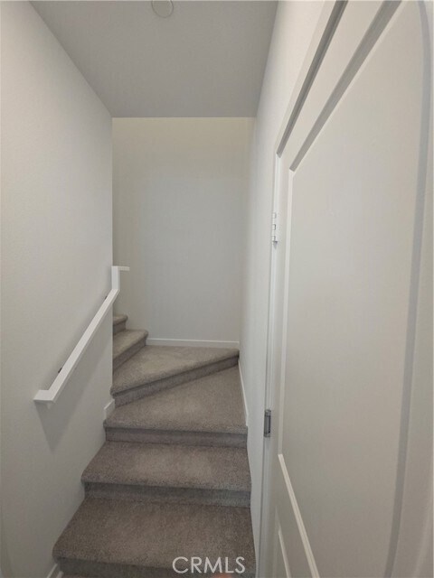 Building Photo - 8457 Gabrielino Ct