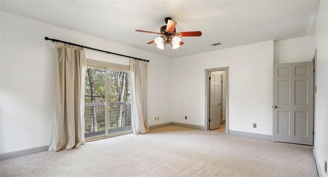 Building Photo - 13918 Hummingbird Ln
