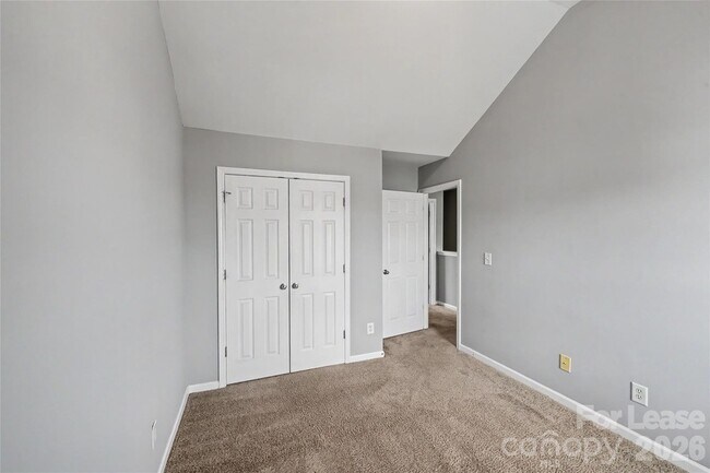 Building Photo - 10521 Barvas St