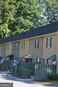 Building Photo - 123 Saine Dr SW