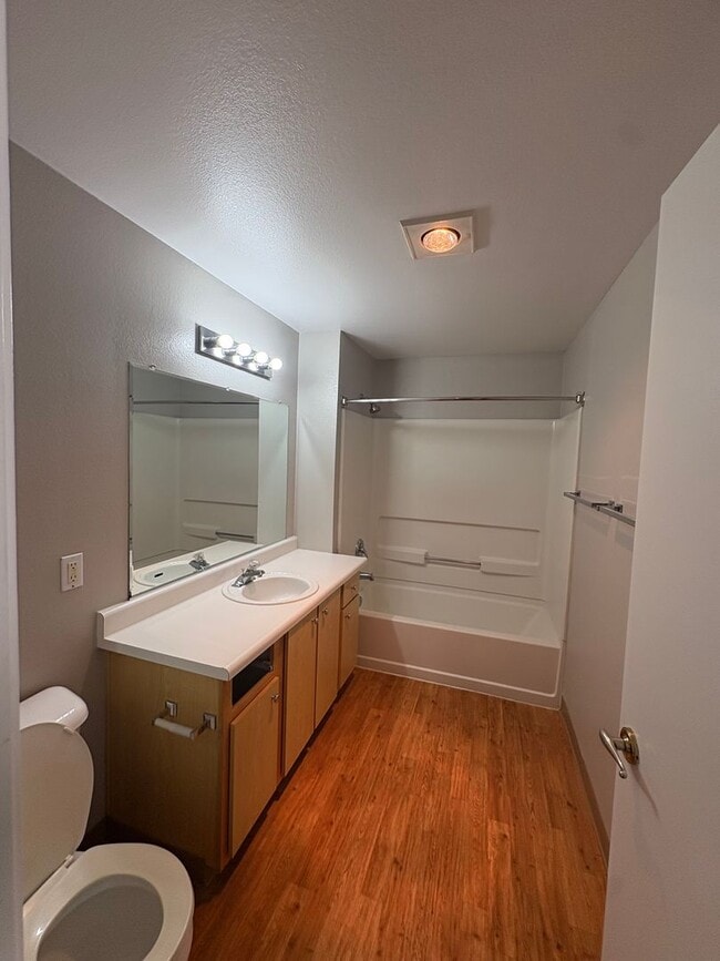 Building Photo - Apply by August 7th to receive FREE rent for the rest of August!