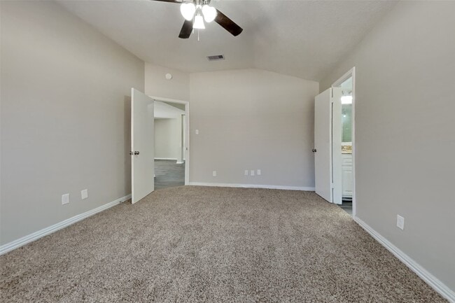 Building Photo - 28907 Sedgefield St