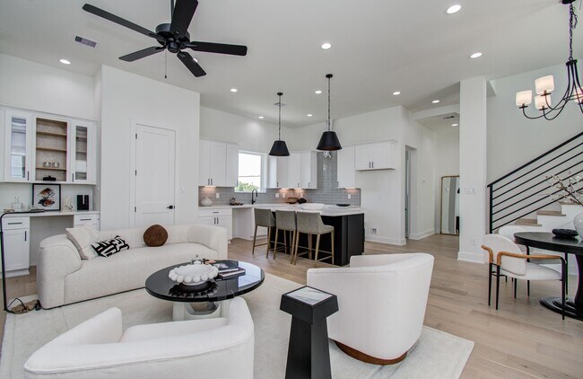 Building Photo - 8702 Ojeman Villas Dr