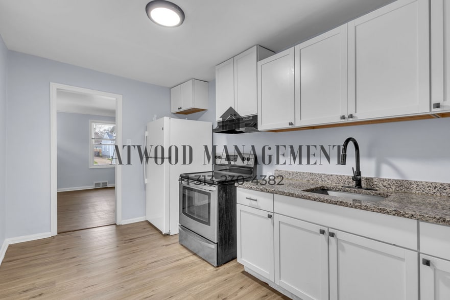 Building Photo - This beautifully updated 3-bedroom, 1-bath single-family home is ready for move-in!