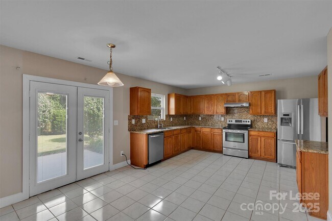 Building Photo - 1828 Rustic Barn Dr
