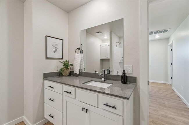 Building Photo - 19511 Molly Dr