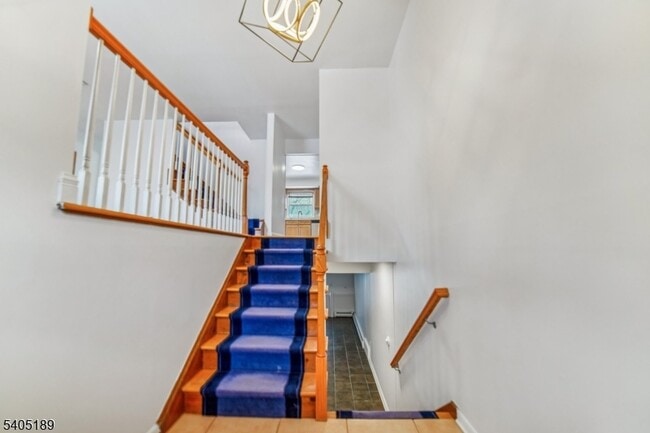 Building Photo - 30 Sanford Ave