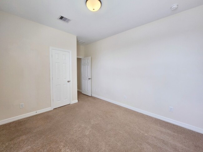 Building Photo - 10551 Paula Bluff Ln