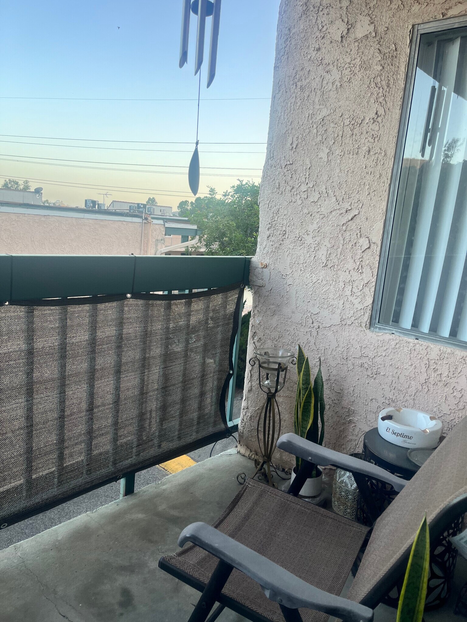 balcony - 2940 N Verdugo Rd