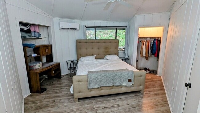 Building Photo - 828 Little Pine Mountain Rd