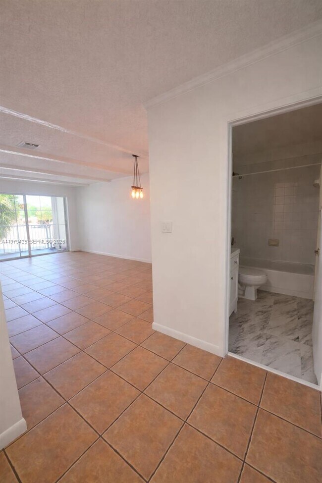 Building Photo - 15761 SW 137th Ave