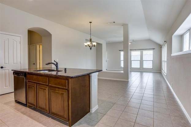 Building Photo - 1021 Durham Dr