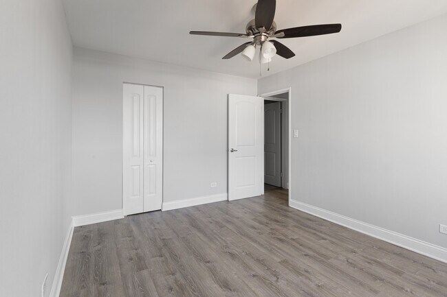 Building Photo - 6029 N Winthrop Ave