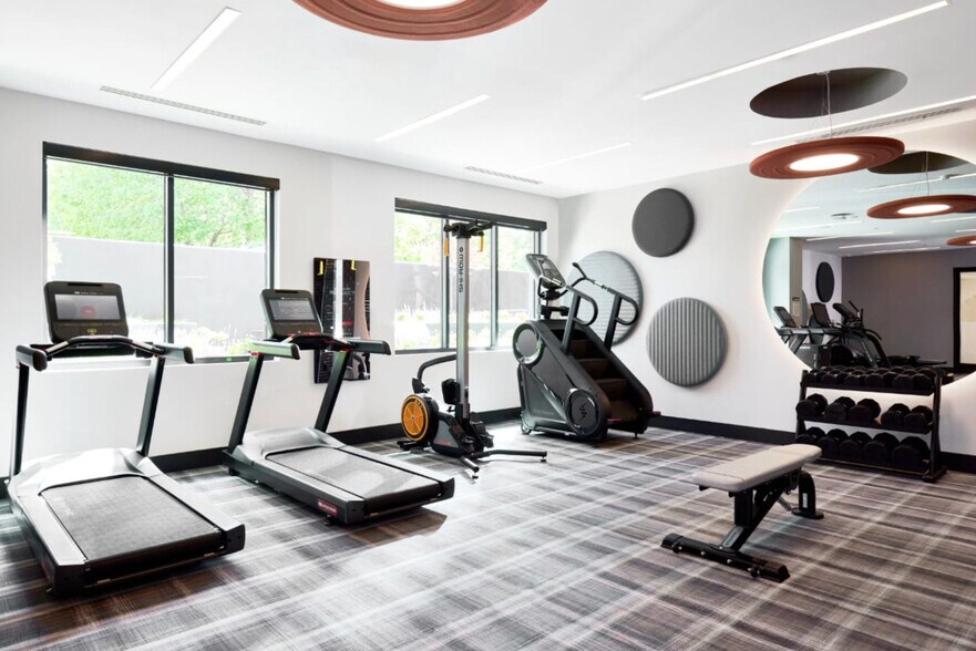 Building Photo - 60 I St SW