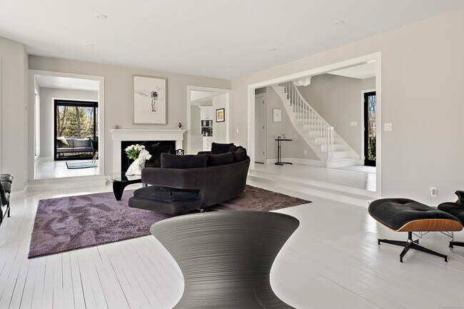 Building Photo - 95 Louises Ln