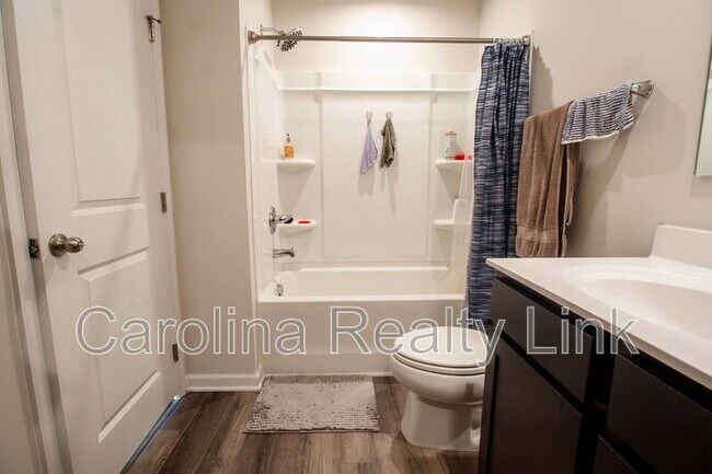 Building Photo - 2417 Fathom Wy