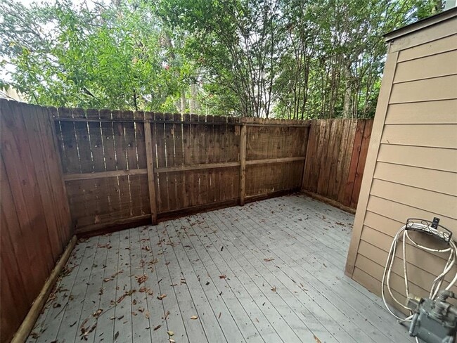 Building Photo - 4020 Blue Bonnet Blvd