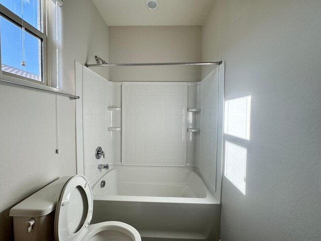 Building Photo - 2308 E Dust Devil Dr