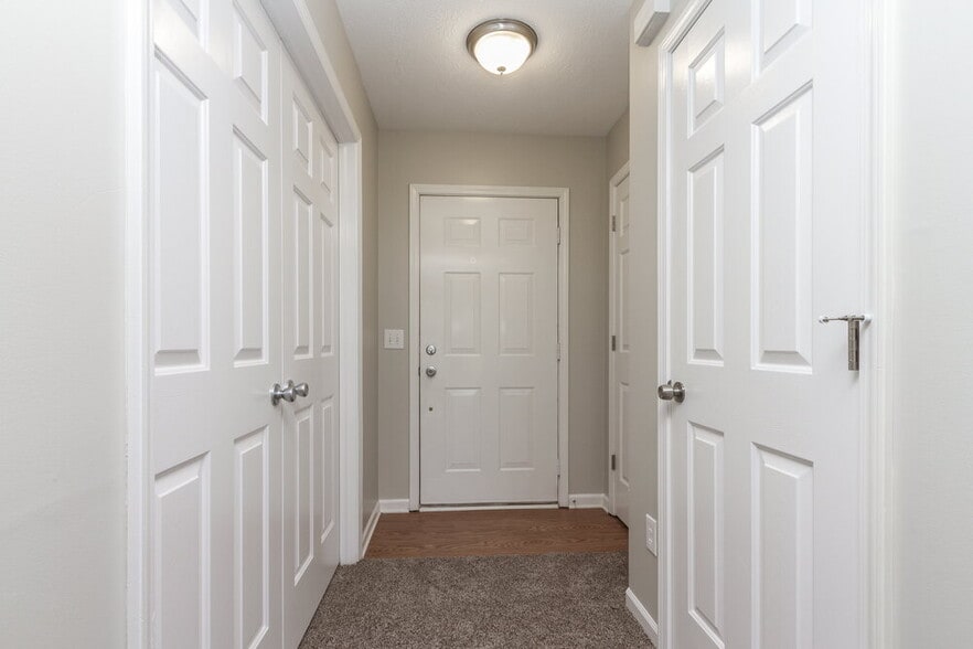 Building Photo - 9010 Eiderdown Way