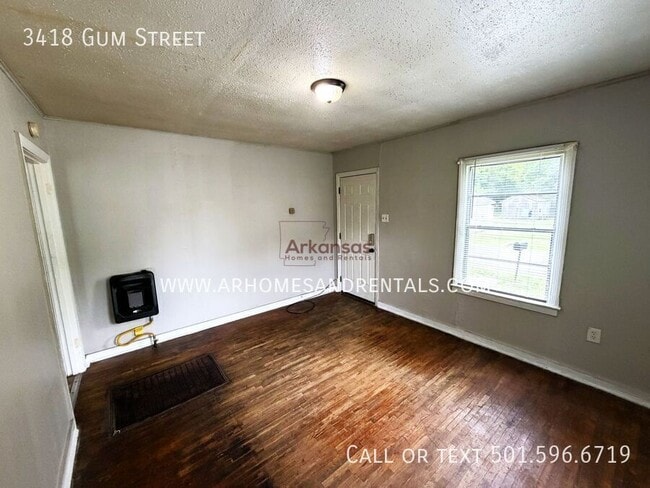 Building Photo - 3418 Gum St