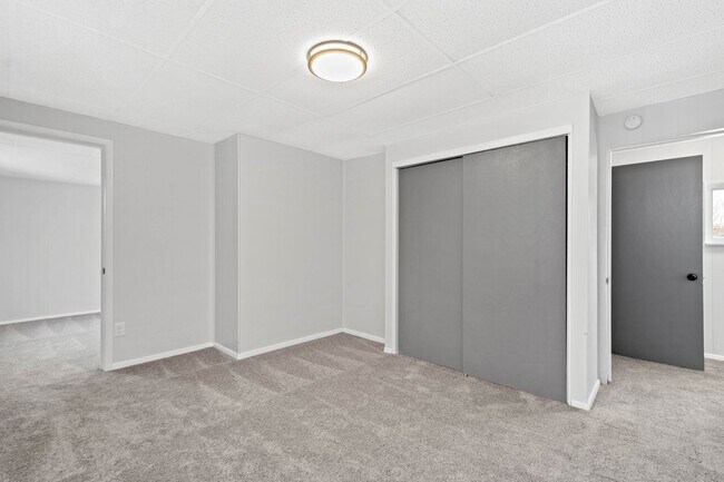 Building Photo - Stunning 3 bedroom home in Mt. Washington available August 1!