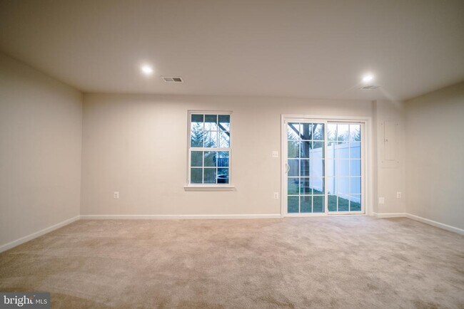 Building Photo - 9816 Cedarmass Cir