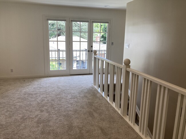 Upstairs Area - 15102 La Maida St