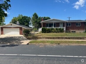 Building Photo - Kaysville 4 Bedroom, 2.5 Baths, big 2 car ...