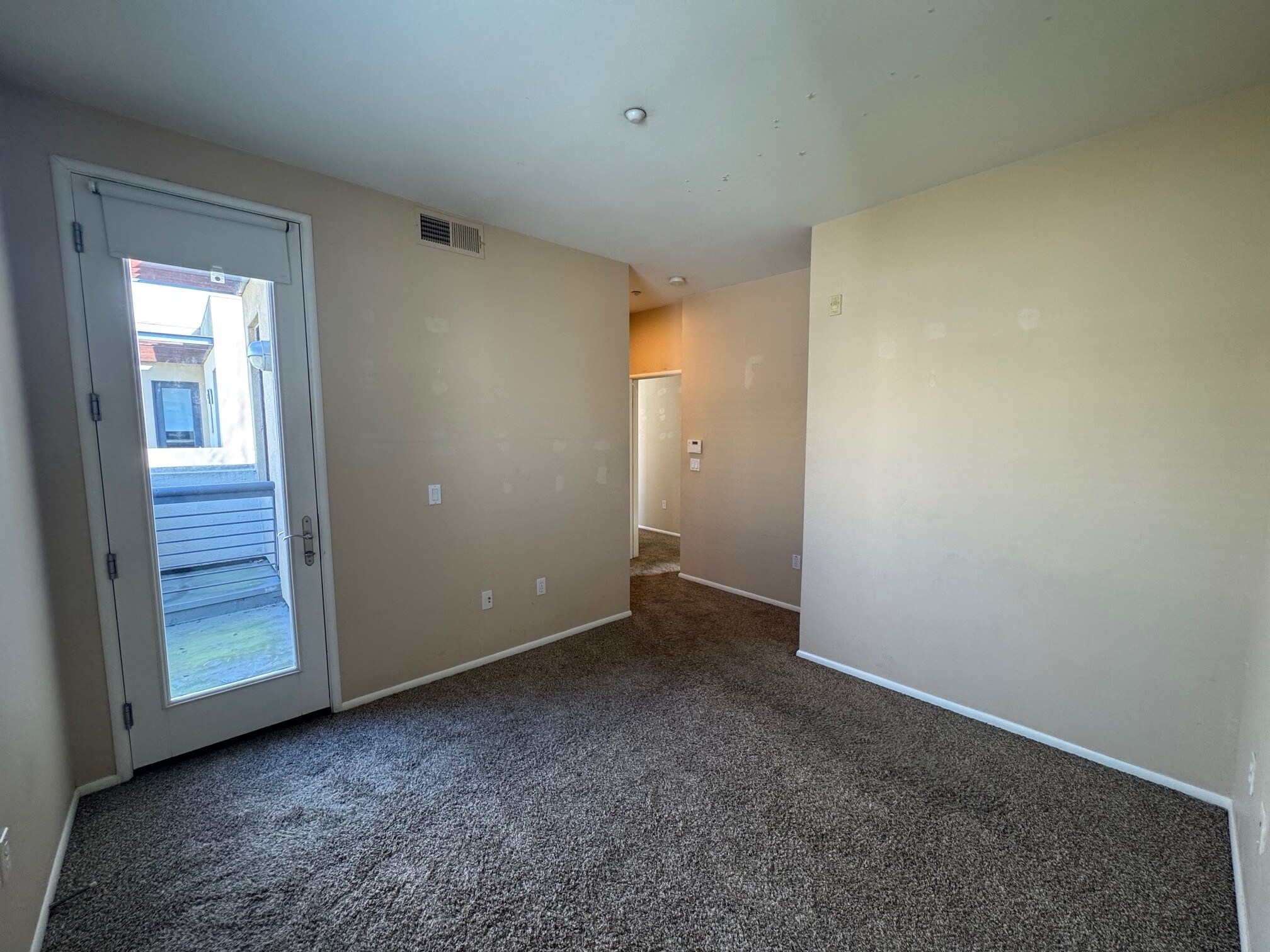 Building Photo - 144 City Limits Cir