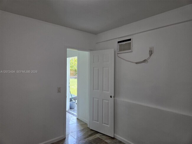 Building Photo - 4381 Purdy Ln