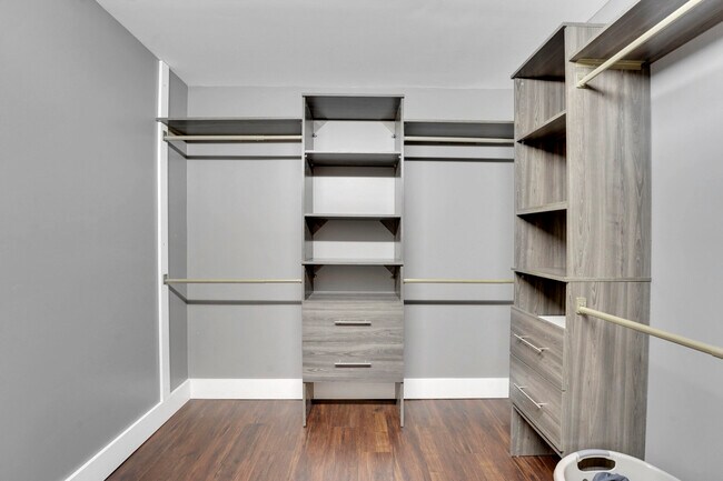 Building Photo - 600 Xanadu Pl