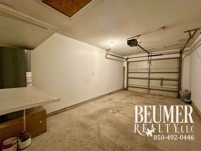 Building Photo - 7 mo Lease Charming Home with Spacious Backyard and Modern Upgrades Near NAS Pensacola