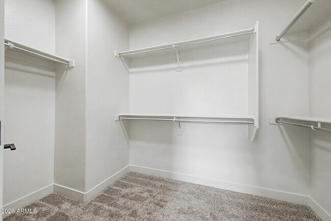 Building Photo - 3113 E Chisum Ln