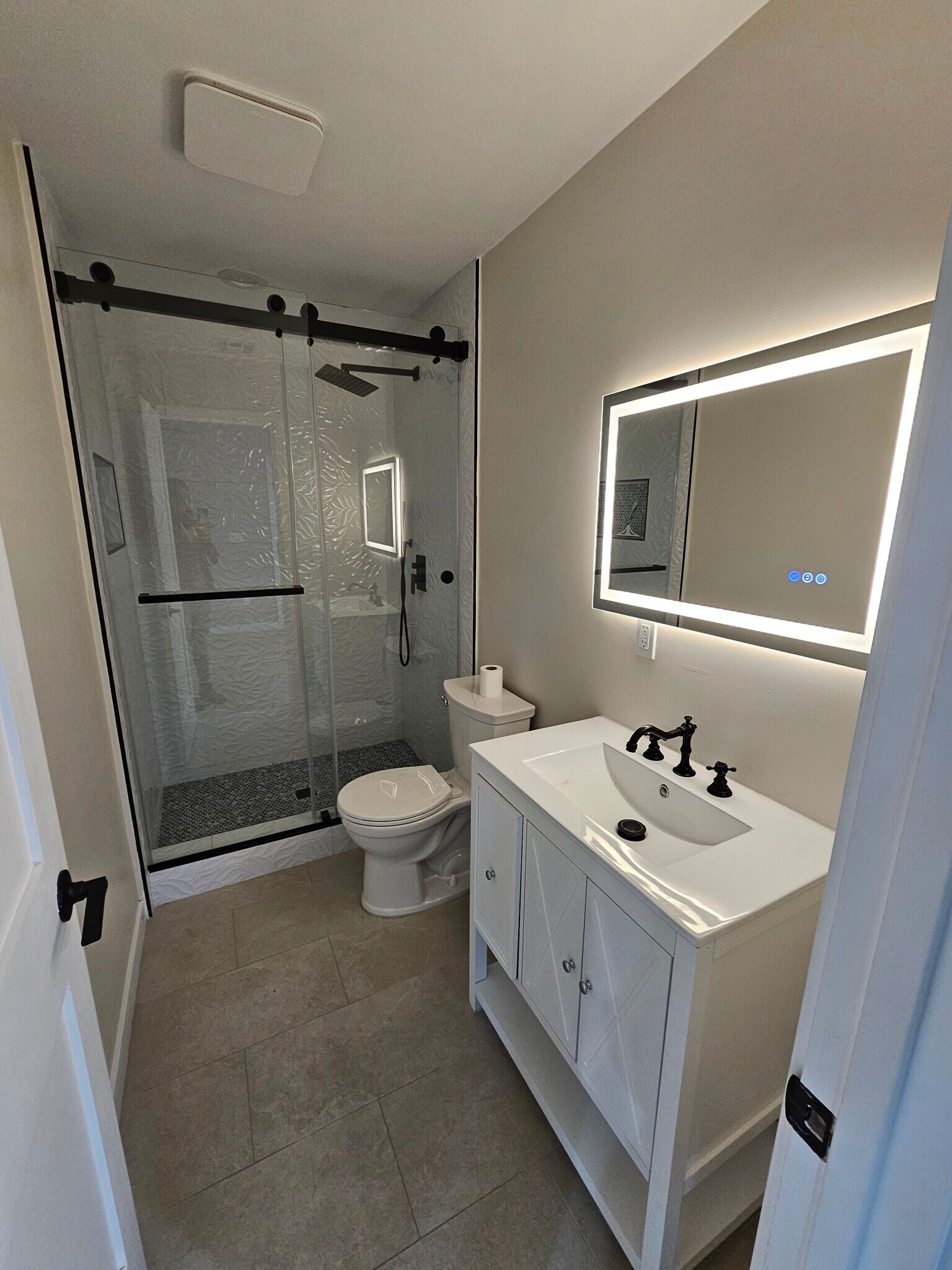 Building Photo - 225 Harding Ave